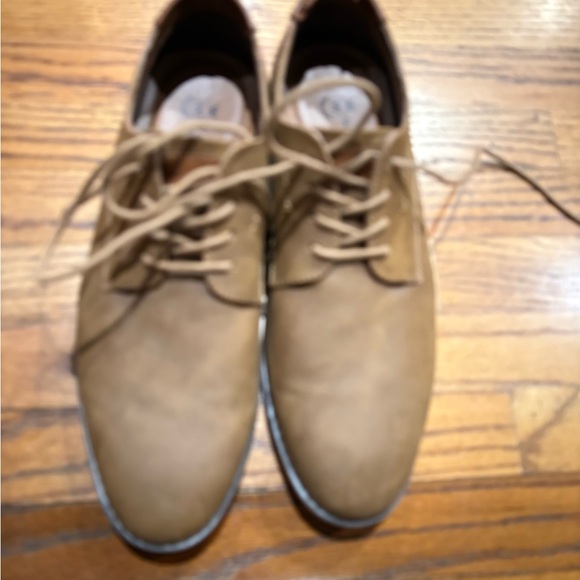 Wallin & Bros. Other - Elegant Tan Men's Lace-Up Derbys